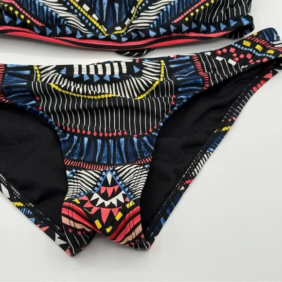 Bar III Black and Red Geometric Bikini Swimwear Size Small - Picture 9 of 13